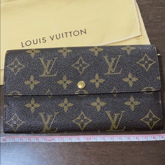 Pre-loved Monogram LV Sarah Long Wallet “SOLD” - Picture 2 of 10